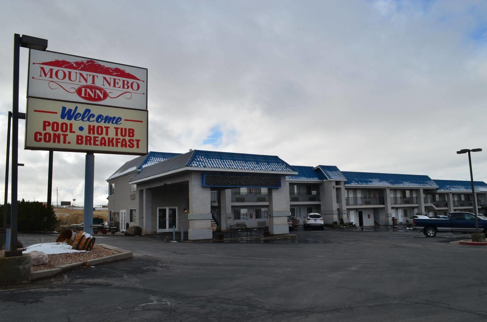 National 9 Mount Nebo Motel เนฟี ภายนอก รูปภาพ